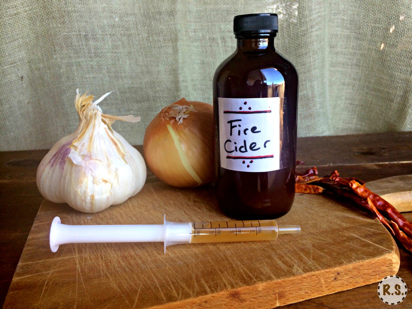 Make a powerful colds and flu remedy with this easy fire cider recipe. Take fire cider at the beginning of symptoms and stop a cold before it starts! An instant fire cider option is included too.